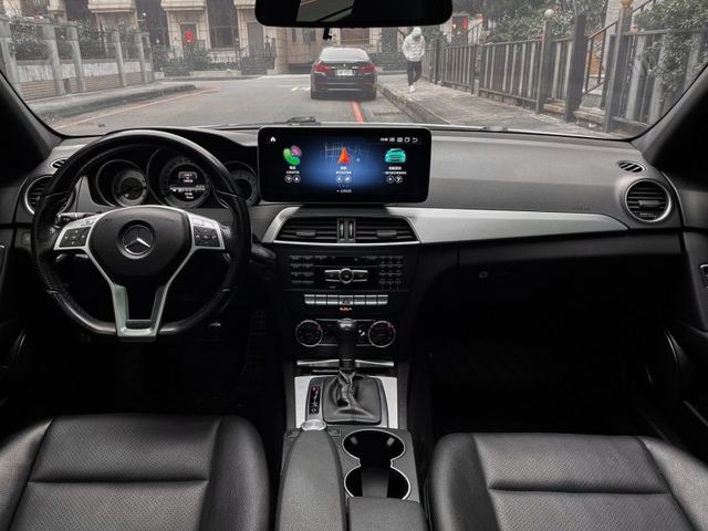 Mercedes-Benz/賓士 C250  第13張相片