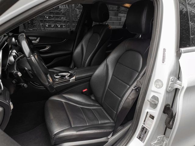 Mercedes-Benz/賓士 C300  第8張相片