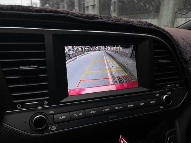 Hyundai Elantra  第11張相片