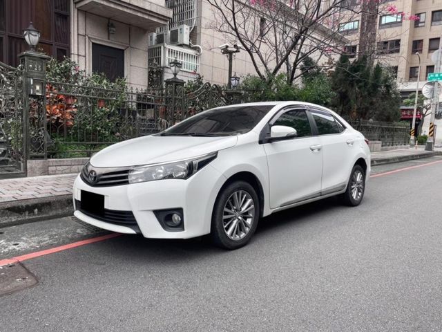 Toyota ALTIS  第2張相片