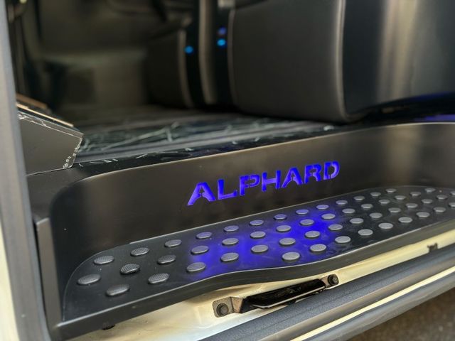 Toyota ALPHARD  第9張相片