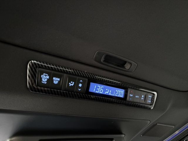 Toyota ALPHARD  第21張相片