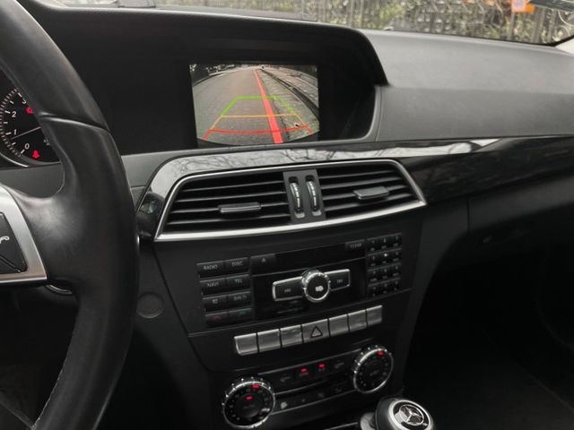 Mercedes-Benz/賓士 C200  第12張相片