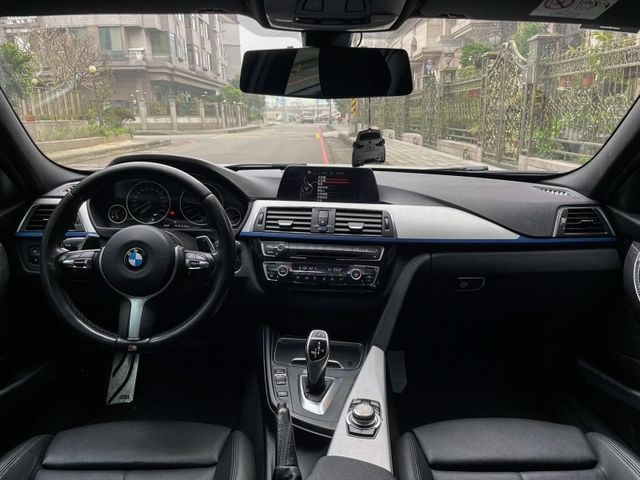 BMW/ 寶馬 320i  第11張相片