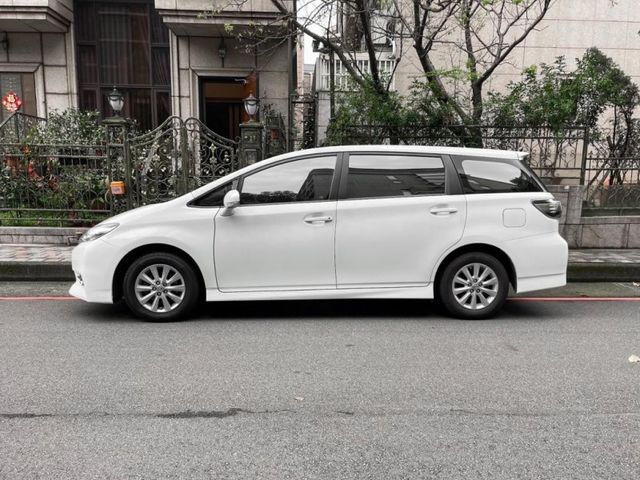 Toyota Wish  第3張相片