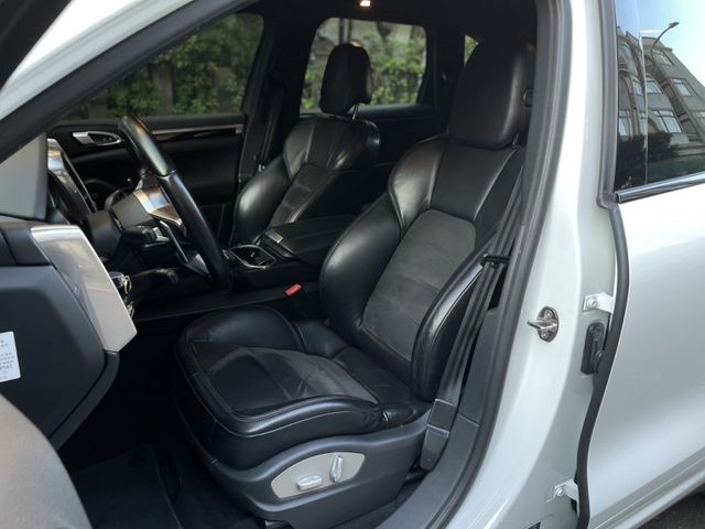 Porsche保時捷 Cayenne   第5張相片