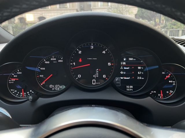 Porsche保時捷 Cayenne   第8張相片