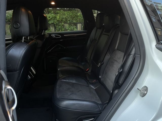 Porsche保時捷 Cayenne   第11張相片