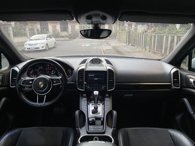 Porsche保時捷 Cayenne   第13張相片