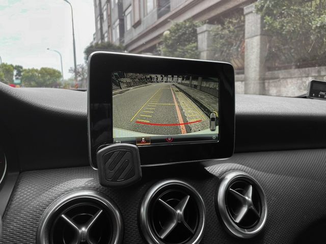 Mercedes-Benz/賓士 A-CLASS  第12張相片