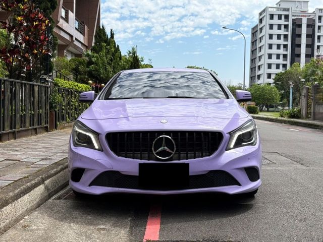 Mercedes-Benz/賓士 CLA200  第2張相片