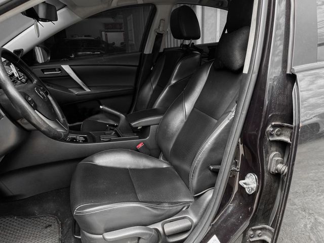 Mazda Mazda3  第7張相片