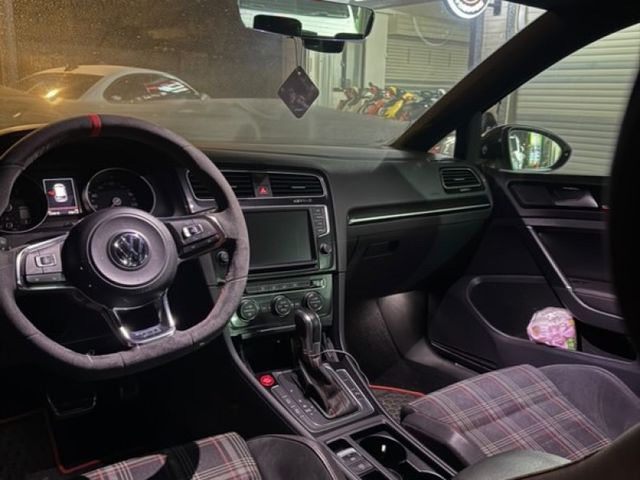 Volkswagen 福斯 Golf  第2張相片