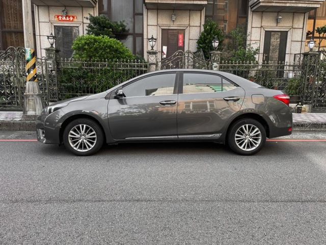 Toyota ALTIS  第4張相片