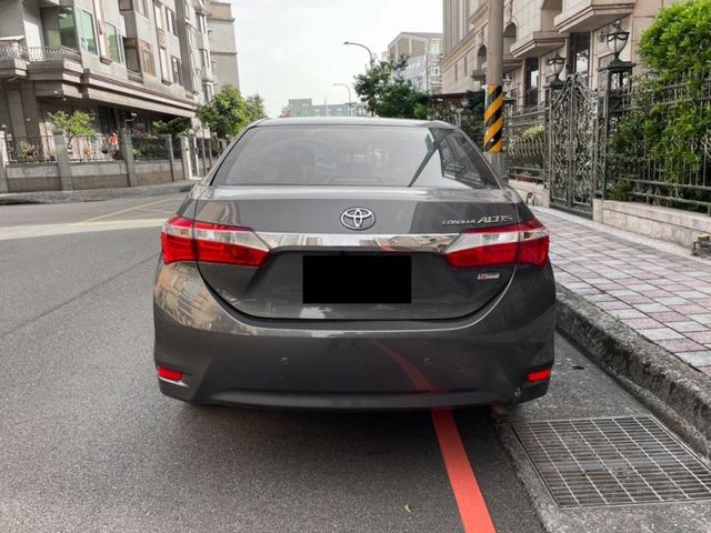Toyota ALTIS  第5張相片
