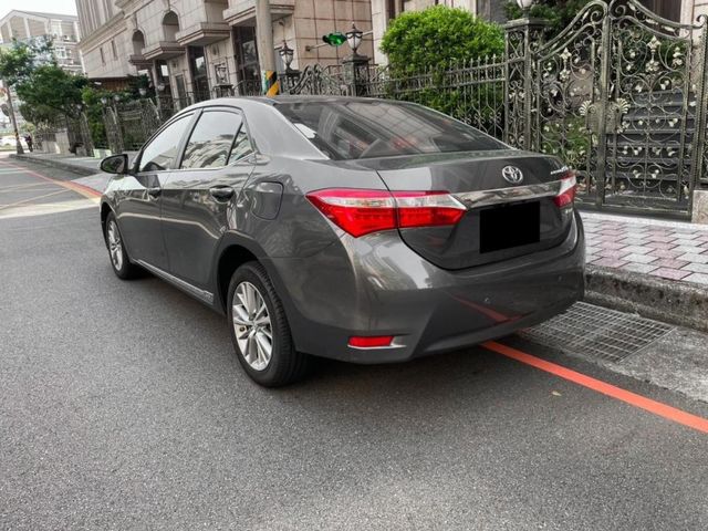 Toyota ALTIS  第6張相片