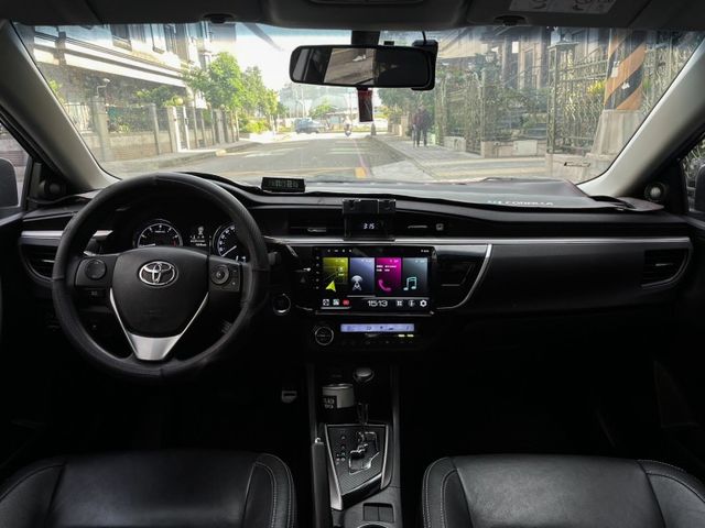 Toyota ALTIS  第8張相片