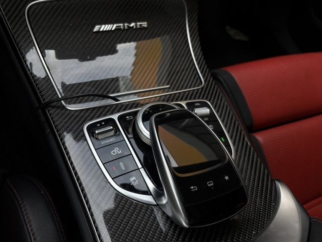 Mercedes-Benz/賓士 C63 AMG  第13張相片