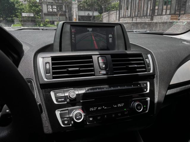 BMW/ 寶馬 118i  第8張相片