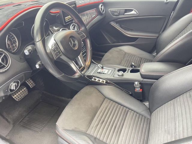 Mercedes-Benz/賓士 CLA45 AMG  第5張相片