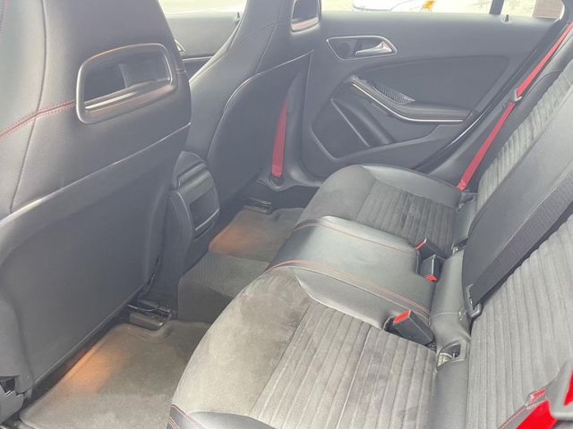 Mercedes-Benz/賓士 CLA45 AMG  第9張相片