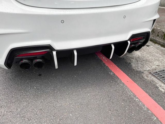 Hyundai Elantra  第7張相片