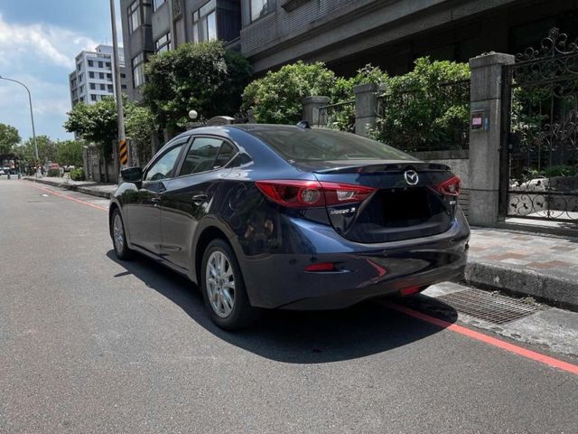 Mazda Mazda3  第4張相片