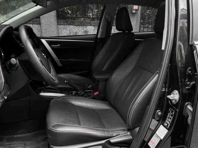 Toyota ALTIS  第8張相片