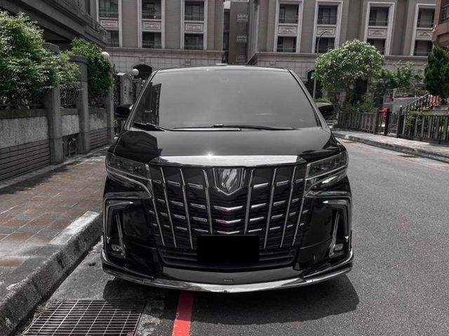 Toyota ALPHARD  第2張相片