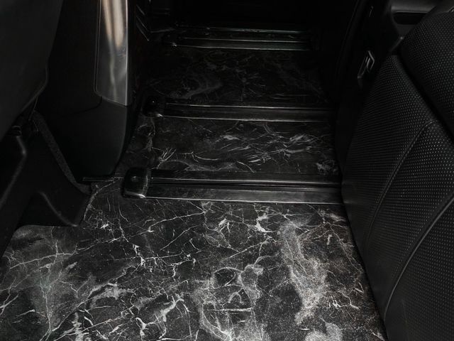Toyota ALPHARD  第15張相片