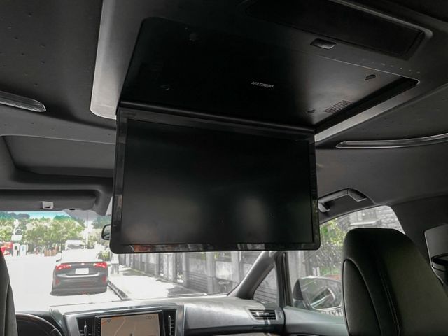 Toyota ALPHARD  第16張相片