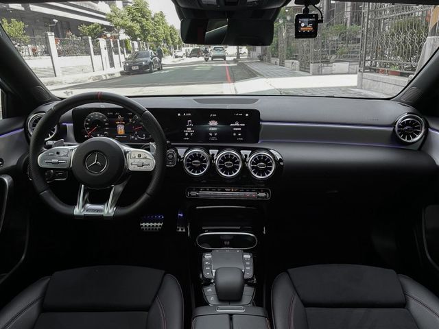 Mercedes-Benz/賓士 A-CLASS  第10張相片