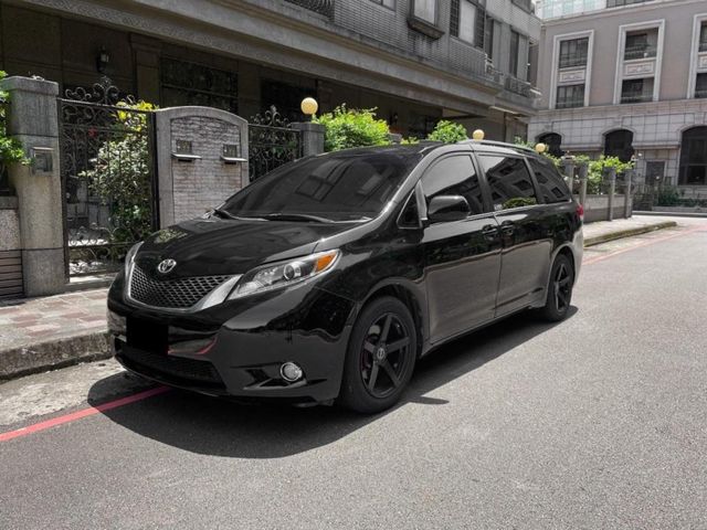 Toyota Sienna  第1張相片