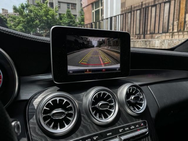 2016 Coupe AMG最新價格 閥門排氣管 渦輪出風口 CarPlay 最新價格  第12張相片