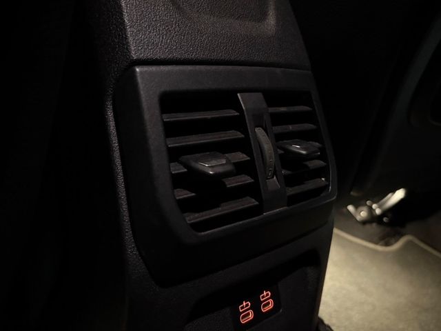 BMW/ 寶馬 118i 運動版  第11張相片