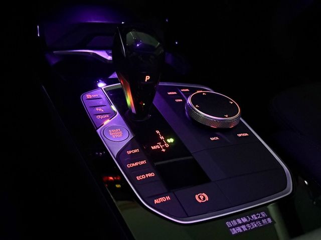 BMW/ 寶馬 118i 運動版  第16張相片