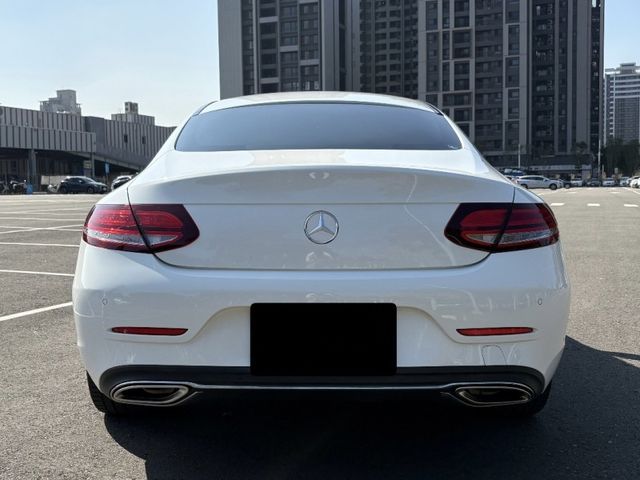 Mercedes-Benz/賓士 C180  第9張相片