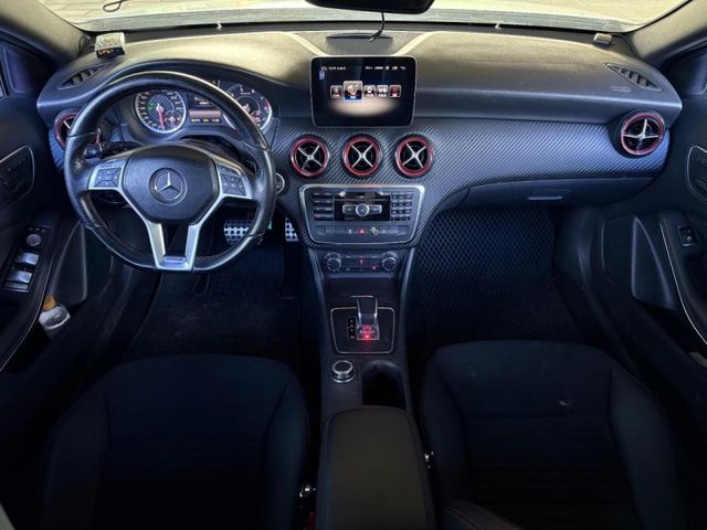 Mercedes-Benz/賓士 A-CLASS  第2張相片