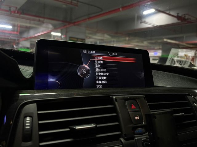 BMW/ 寶馬 328i  第2張相片