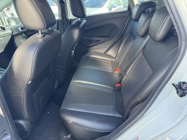 Ford/福特 Fiesta  第9張相片