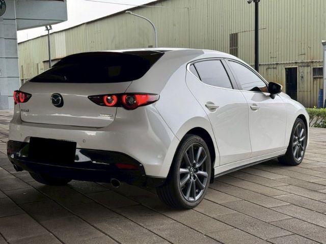 Mazda Mazda3  第4張相片