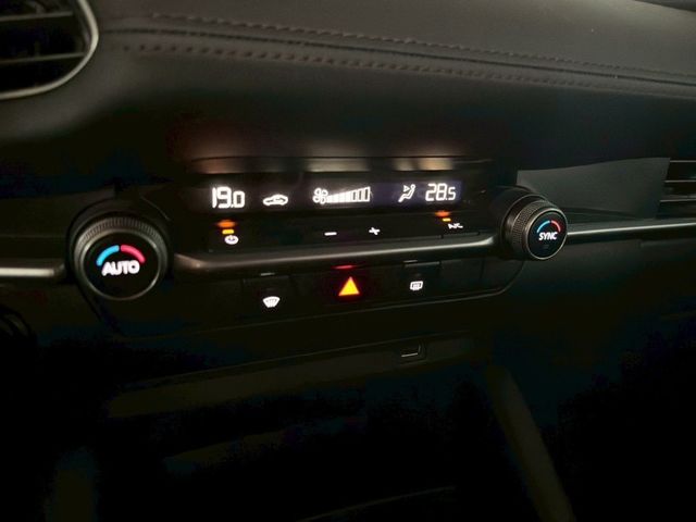 Mazda Mazda3  第10張相片