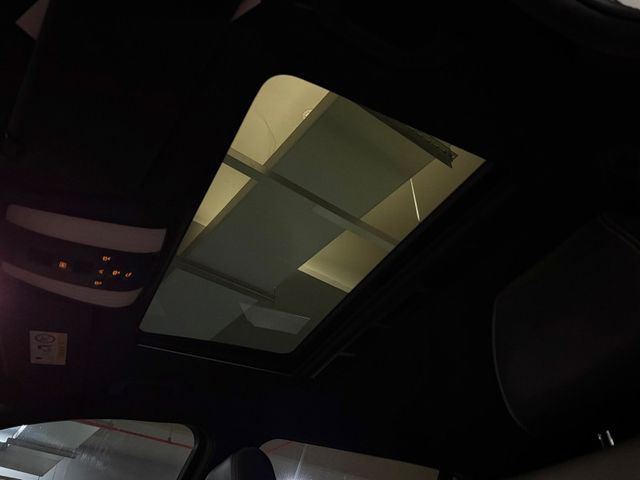 Mercedes-Benz/賓士 E-CLASS  第11張相片