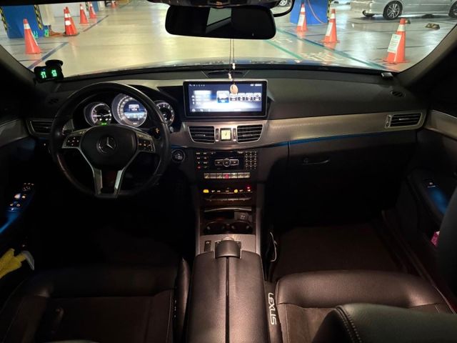 Mercedes-Benz/賓士 E-CLASS  第15張相片