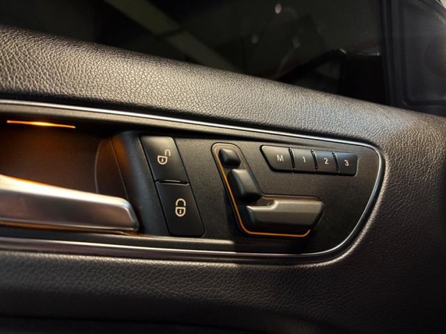 Mercedes-Benz/賓士 A-CLASS  第16張相片