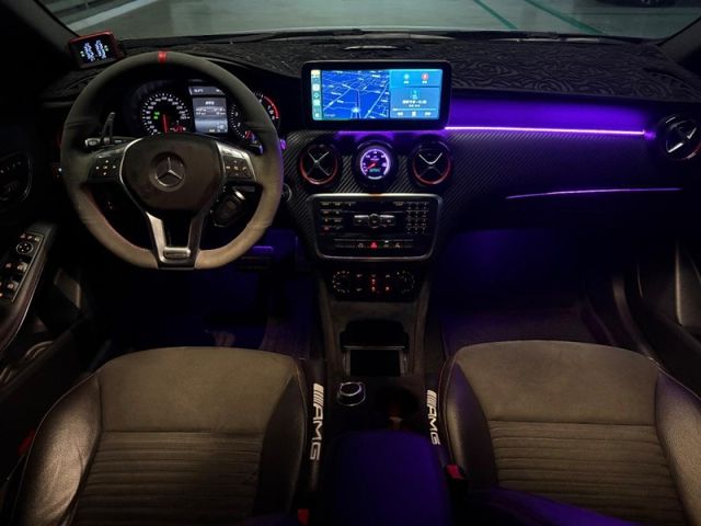 Mercedes-Benz/賓士 A-CLASS  第18張相片