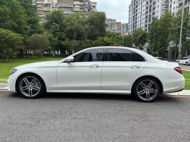 Mercedes-Benz/賓士 E-CLASS  第11張相片
