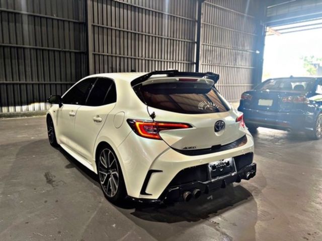 TOYOTA豐田 AURIS  第3張相片