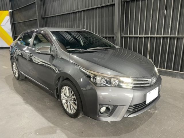 TOYOTA豐田 ALTIS  第1張相片