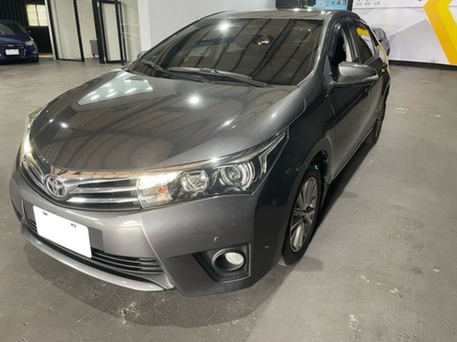 TOYOTA豐田 ALTIS  第2張相片